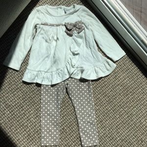 Maggie & Zoe 18M long sleeved top/pants set